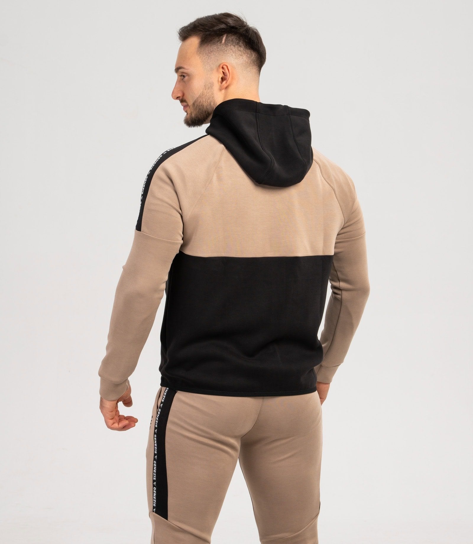 "Aventus" zip-up hoodie