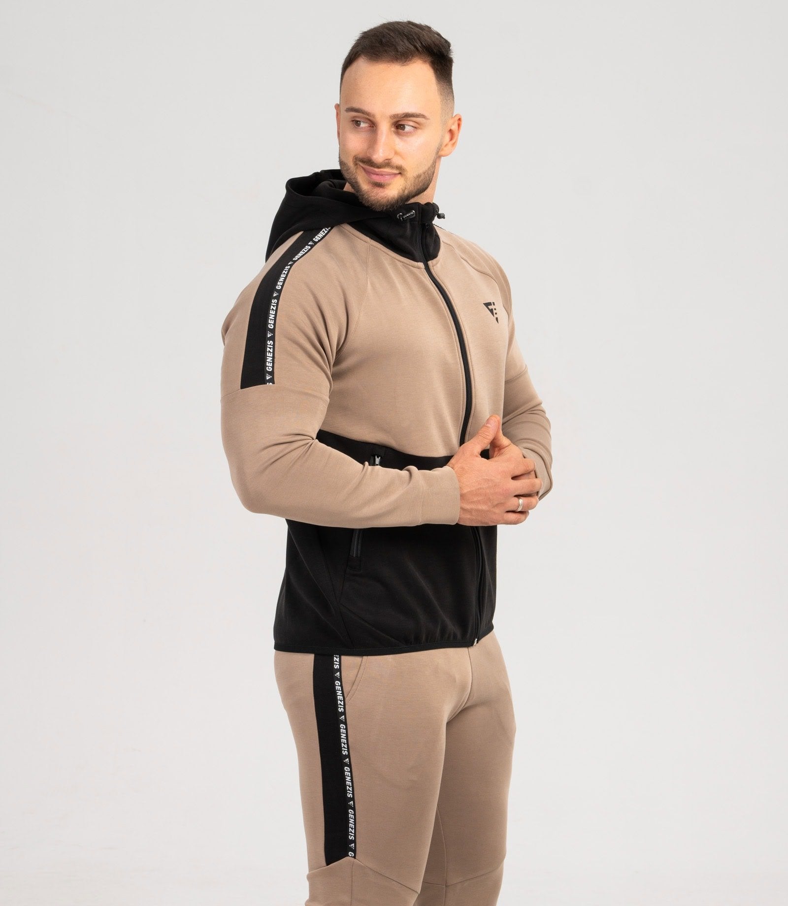"Aventus" zip-up hoodie