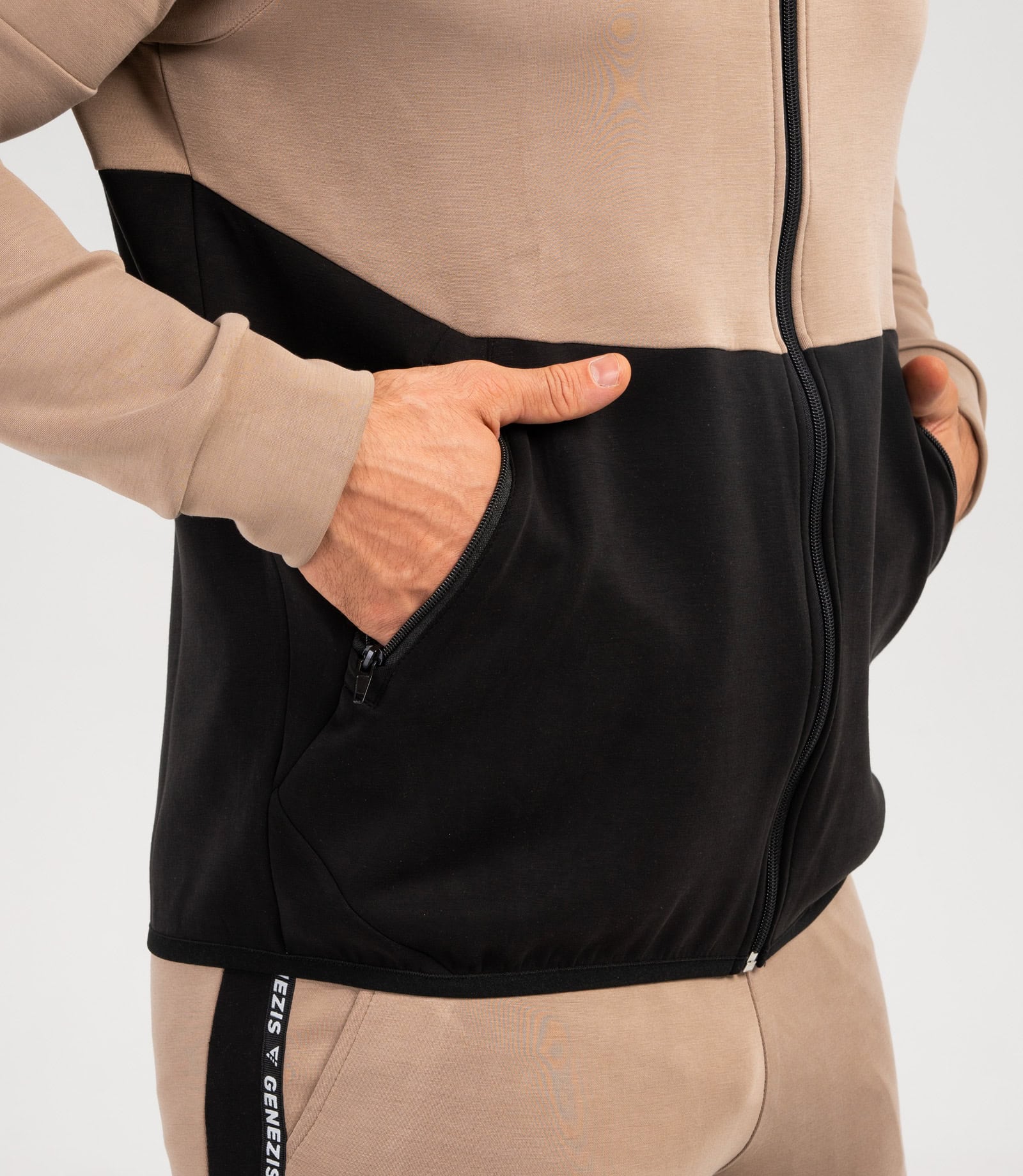 "Aventus" zip-up hoodie