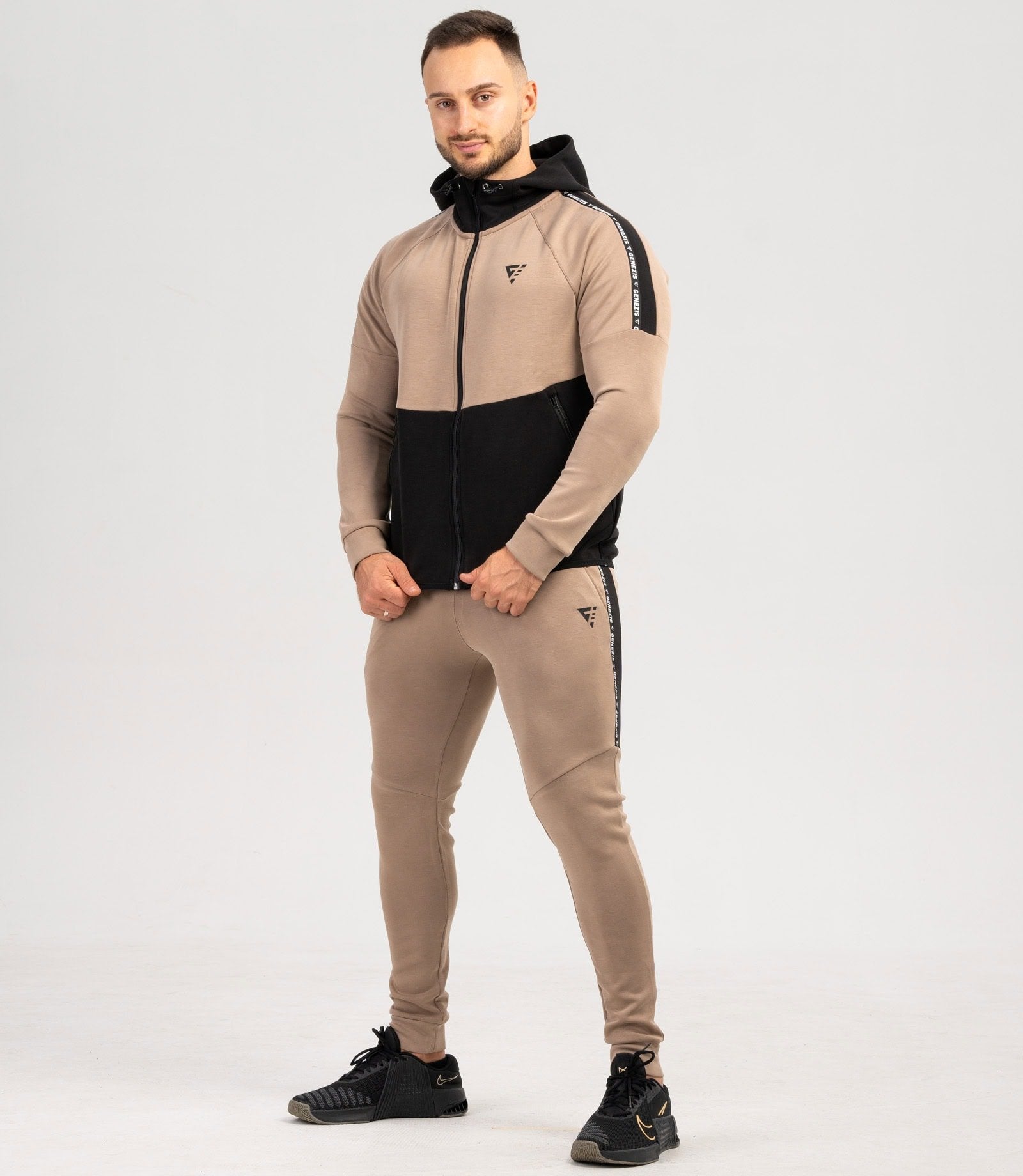 "Aventus" zip-up hoodie
